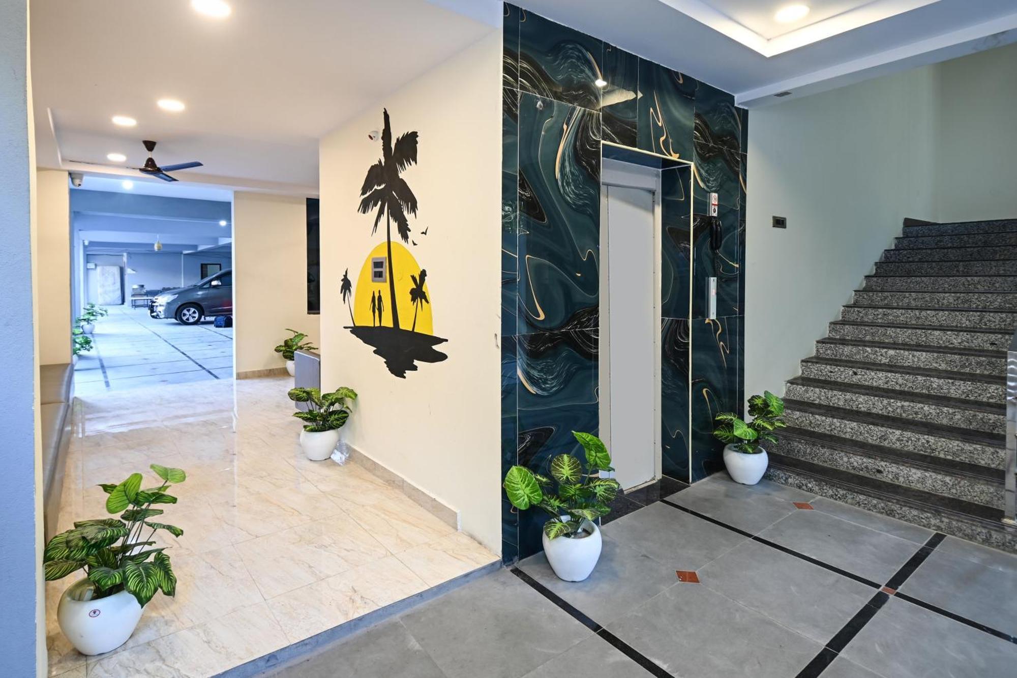 Super Townhouse De Alphabet Karmanghat Haïdarabad Extérieur photo